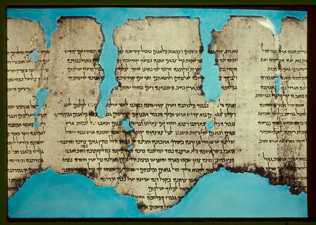 File:The War Scroll - Dead Sea Scroll.jpg